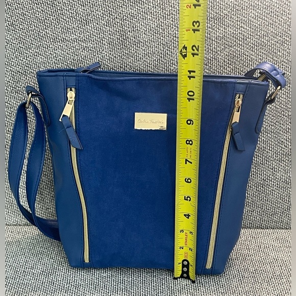 Navy Blue Shoulder Bag with Structured Design and Gold Accents - Picture 6 of 16